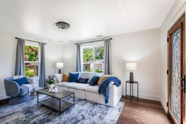 9256 Horseshoe Bar RD, Loomis, CA 95650