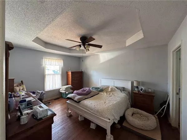 641 Cutoff RD, Jasper, GA 30143