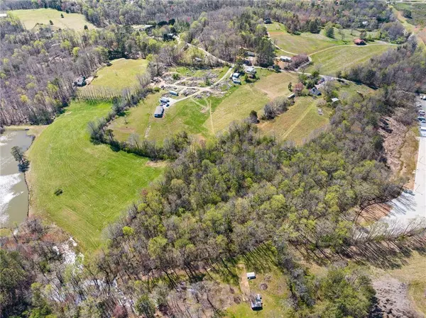 209 Hyde RD, Jasper, GA 30143