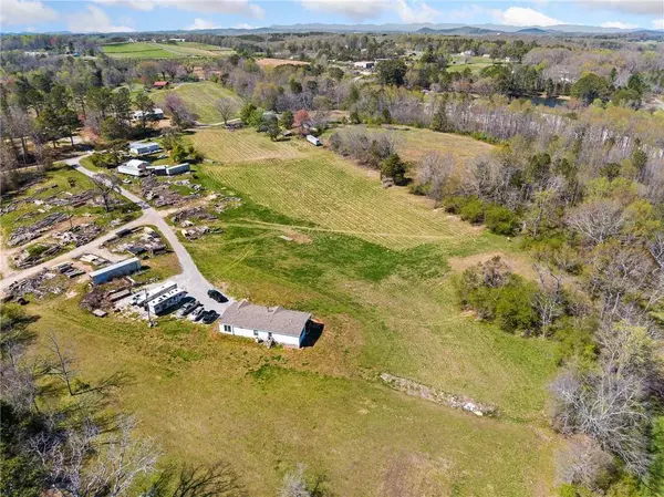 209 Hyde RD, Jasper, GA 30143