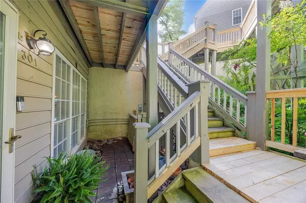 301 Mill Pond CT SE, Smyrna, GA 30082