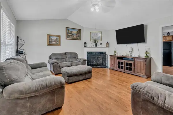 303 Hobson RD, Jasper, GA 30143