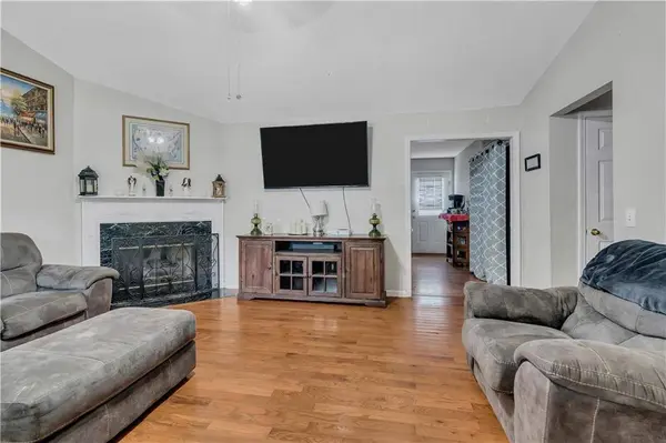 303 Hobson RD, Jasper, GA 30143