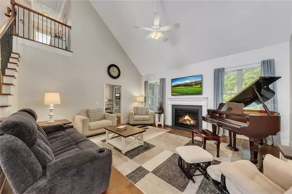 428 Canyon Creek LNDG, Canton, GA 30114