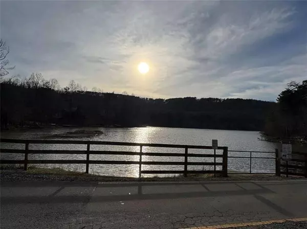 312 Oak Trace E, Jasper, GA 30143