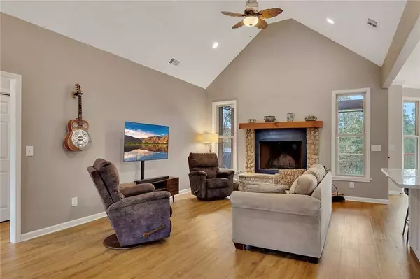 801 Town Creek Church RD, Talking Rock, GA 30175