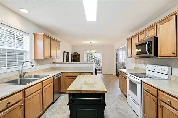 258 Memory LN, Winder, GA 30680