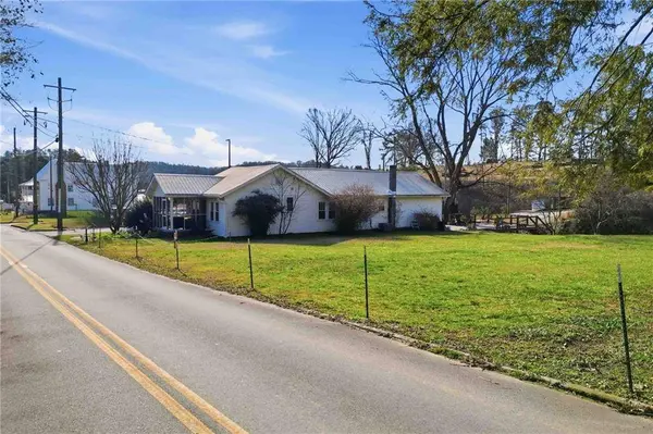 74 Spring ST, Ellijay, GA 30540