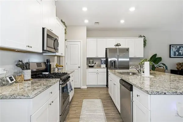 2160 Lanier Harbor PT, Buford, GA 30518