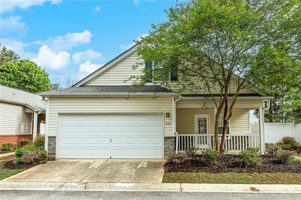 533 W Oaks DR, Woodstock, GA 30188