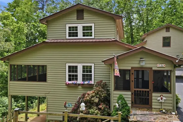 946 Laurel CIR, Blue Ridge, GA 30513