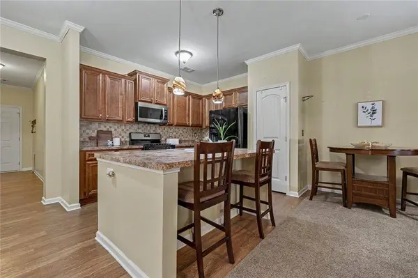 518 Riverview LN, Canton, GA 30114