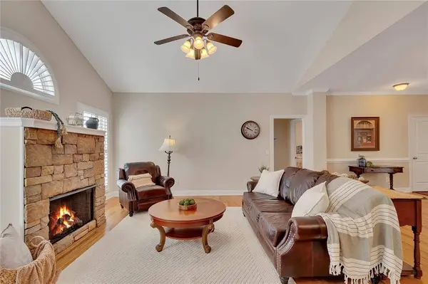 105 Marten CT, Waleska, GA 30183