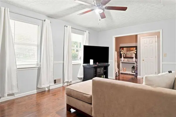 322 Mill LN, Dallas, GA 30157