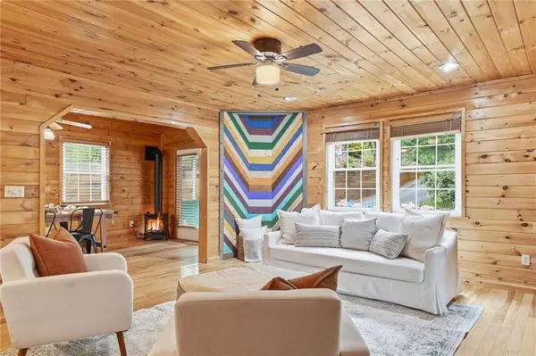 946 Laurel CIR, Blue Ridge, GA 30513