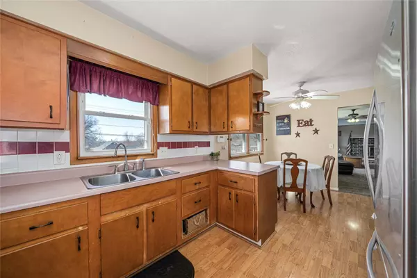 500 NE 54th Avenue, Des Moines, IA 50313