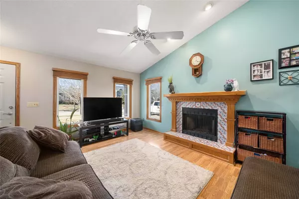 4527 49th Place, Des Moines, IA 50310