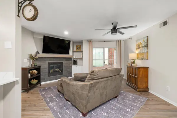 6440 EP True PKWY #1108, West Des Moines, IA 50266