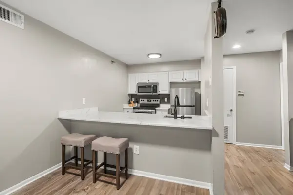 6440 EP True PKWY #1108, West Des Moines, IA 50266