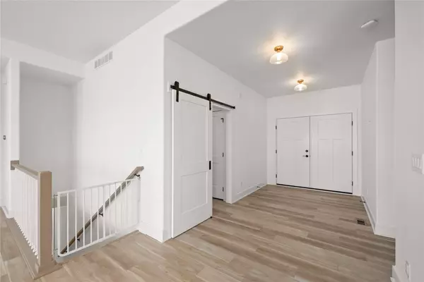 542 Bella Street, West Des Moines, IA 50266