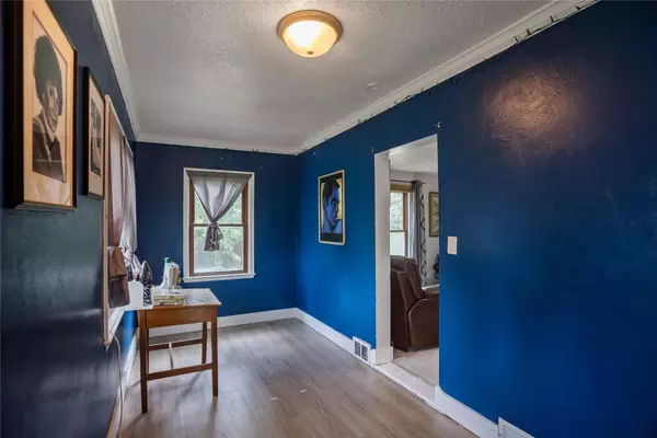 4108 SW 12th Street, Des Moines, IA 50315