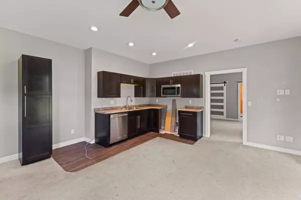 1621 NW 70th PL, Ankeny, IA 50023