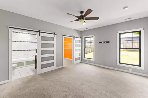 1621 NW 70th PL, Ankeny, IA 50023