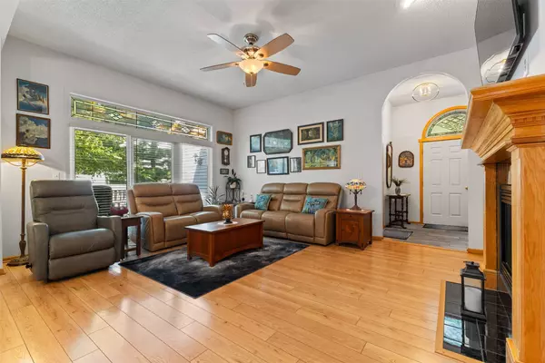 10632 Sharon Circle, Urbandale, IA 50322