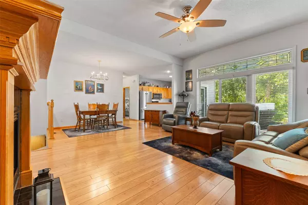 10632 Sharon Circle, Urbandale, IA 50322