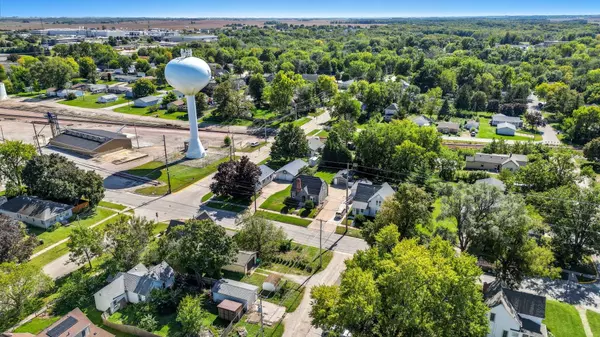 728 E Avenue, Nevada, IA 50201