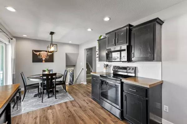 614 SE 10th Street, Ankeny, IA 50021