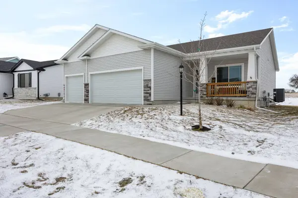 6706 NE 9th Court, Des Moines, IA 50313