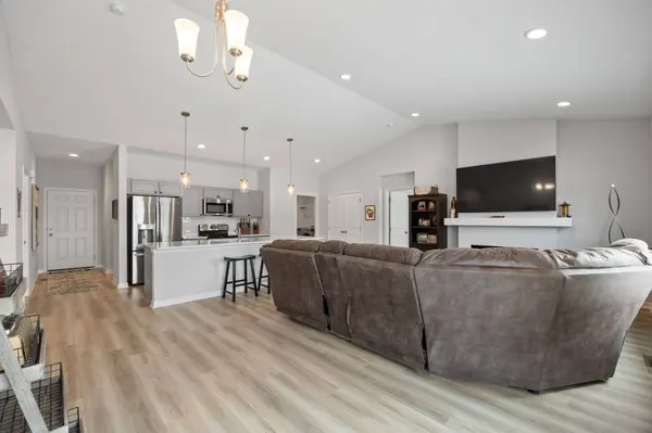 6706 NE 9th Court, Des Moines, IA 50313