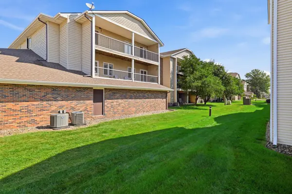 301 SE Delaware AVE #201, Ankeny, IA 50021