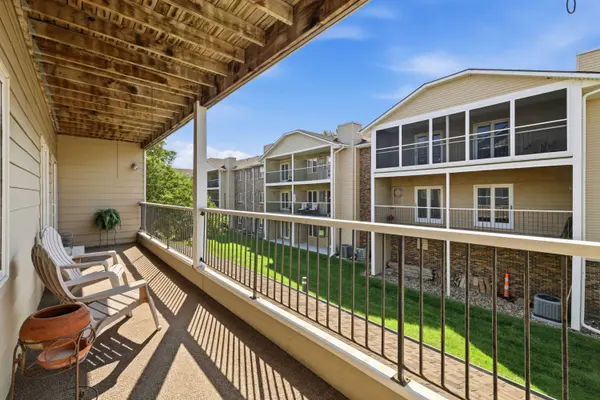 301 SE Delaware AVE #201, Ankeny, IA 50021