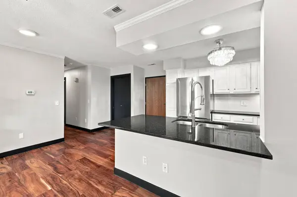301 SE Delaware AVE #303, Ankeny, IA 50021