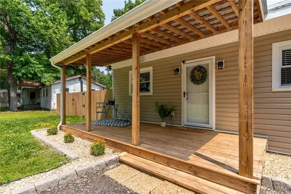 1659 Sunken Meadow RD, Spring Grove, VA 23881