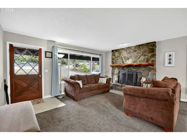 30187 S GRAYS HILL RD, Colton, OR 97017