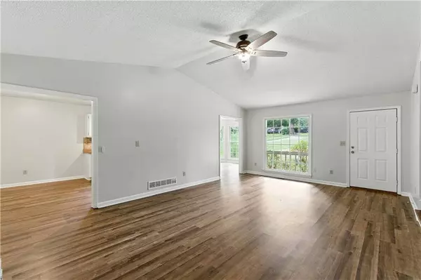 219 Graison Ln, Dallas, GA 30157