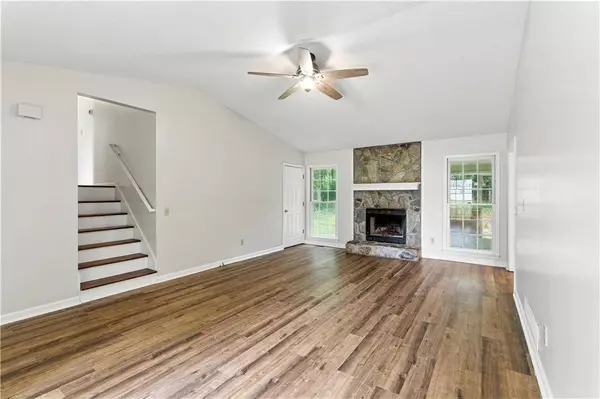 219 Graison Ln, Dallas, GA 30157