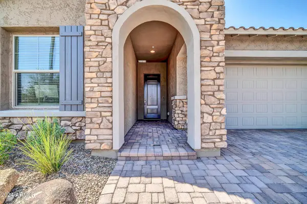 13195 W Golden Puma Trail, Peoria, AZ 85383