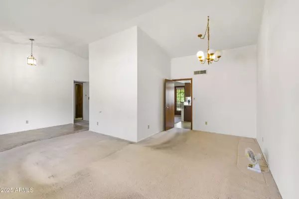 4535 E REDFIELD Road, Phoenix, AZ 85032