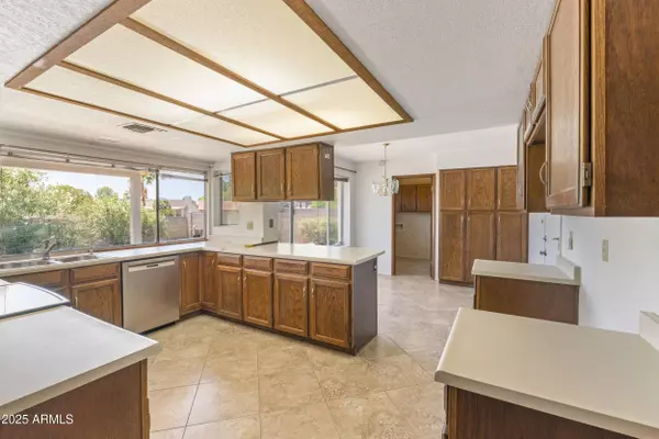 4535 E REDFIELD Road, Phoenix, AZ 85032