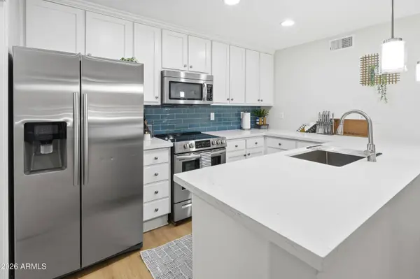 4704 E PARADISE VILLAGE Parkway N #228, Phoenix, AZ 85032