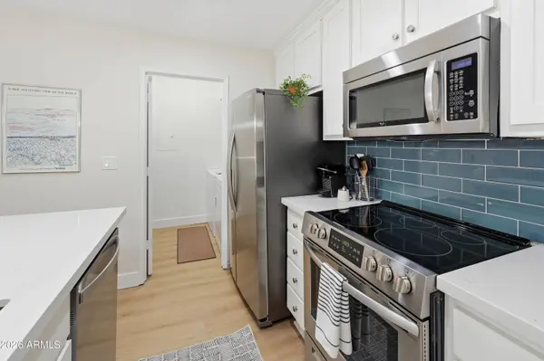 4704 E PARADISE VILLAGE Parkway N #228, Phoenix, AZ 85032