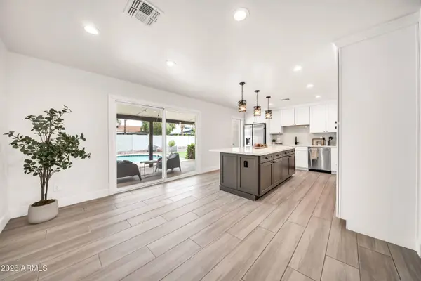 6325 N 82nd Street, Scottsdale, AZ 85250