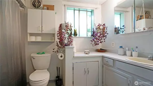 5008 N Visscher ST, Tacoma, WA 98407