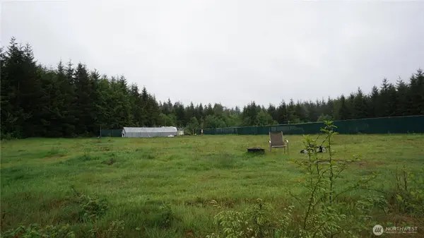 84 Hanson RD, Hoquiam, WA 98550