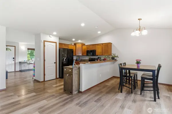 5146 180th TRL SW, Rochester, WA 98579