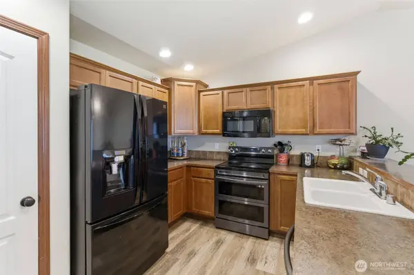 5146 180th TRL SW, Rochester, WA 98579